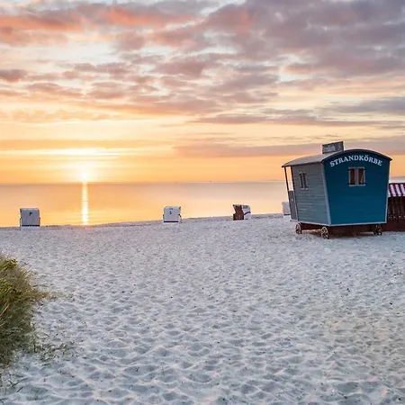 Appartamento De Ole School Ferienapartments Medium-apartment 21 , Huus Walden Hohwacht